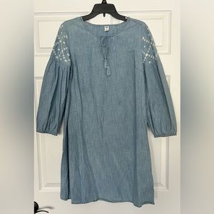 Old Navy light denim long-sleeve midi dress.